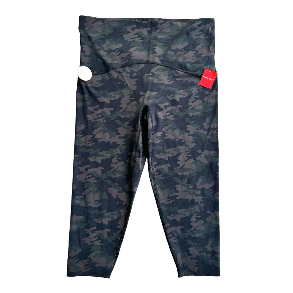 🆕 SPANX Booty Boost Leggings